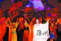 宋祖英唱醉全場 重慶唱紅歌薄熙來李鐵映觀看