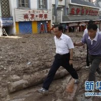 溫總理改變行程再赴甘肅舟曲泥石流災(zāi)區(qū)