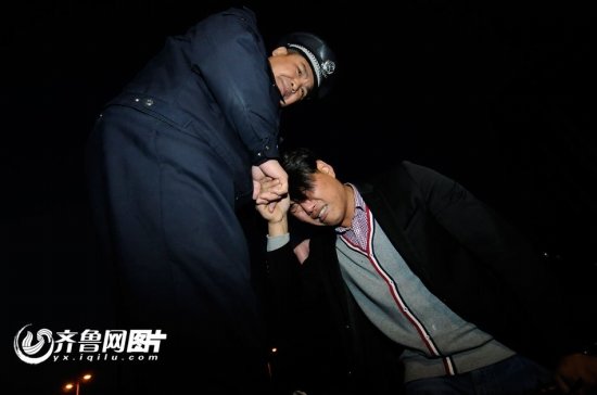 無(wú)腿歌手陳州有一顆感恩的心