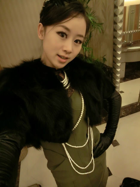 女主播紀(jì)英男圖片