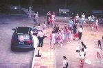 女生畢業(yè)晚會(huì)后出嫁