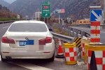 高速路上停車(chē)睡覺(jué)很危險(xiǎn)