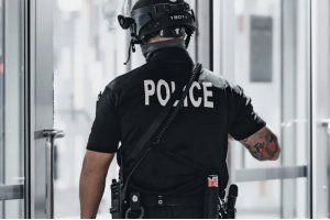 洛杉磯音樂節(jié)后派對(duì)發(fā)生槍擊事件造成2人死亡6人受